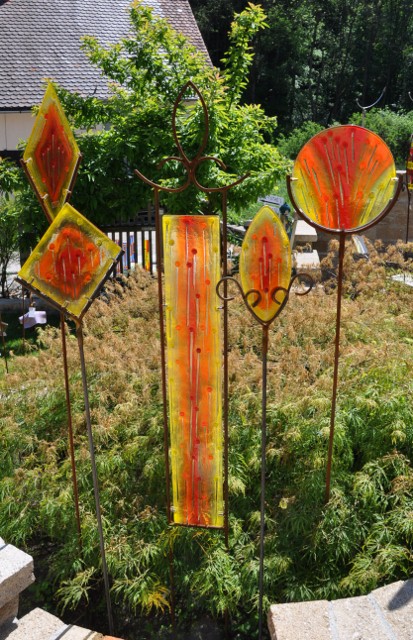 Glaskunst Im Garten Gartengestaltung Idee